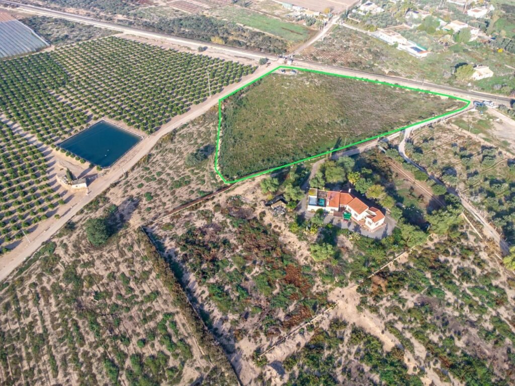 Country Land – Crevillent – 70000 EUR