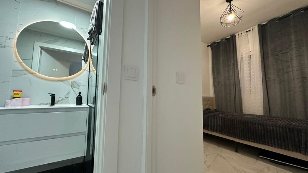 Asunto Espanjasta, Avanec Homes