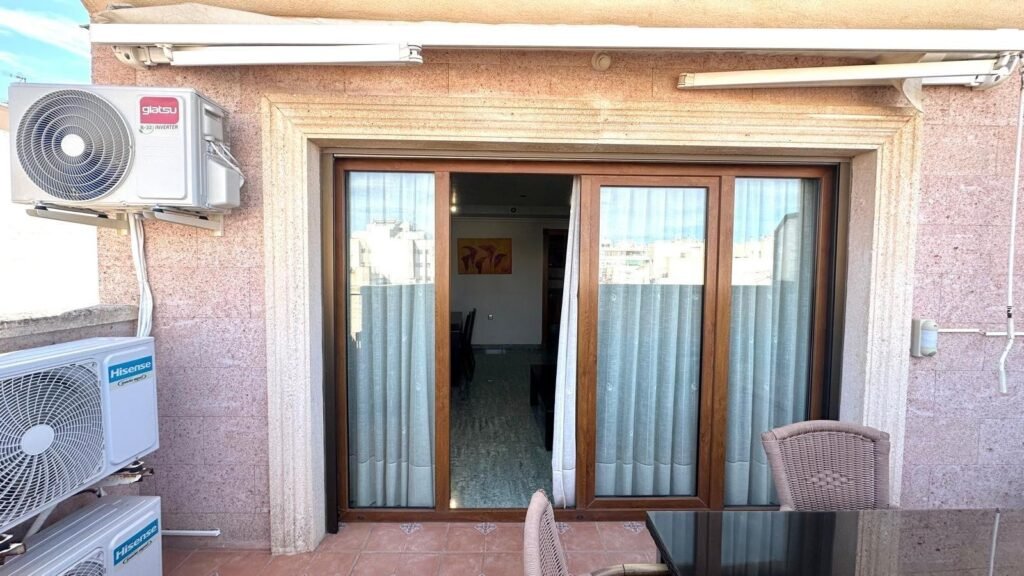 Ylimmän kerroksen koti – Torrevieja