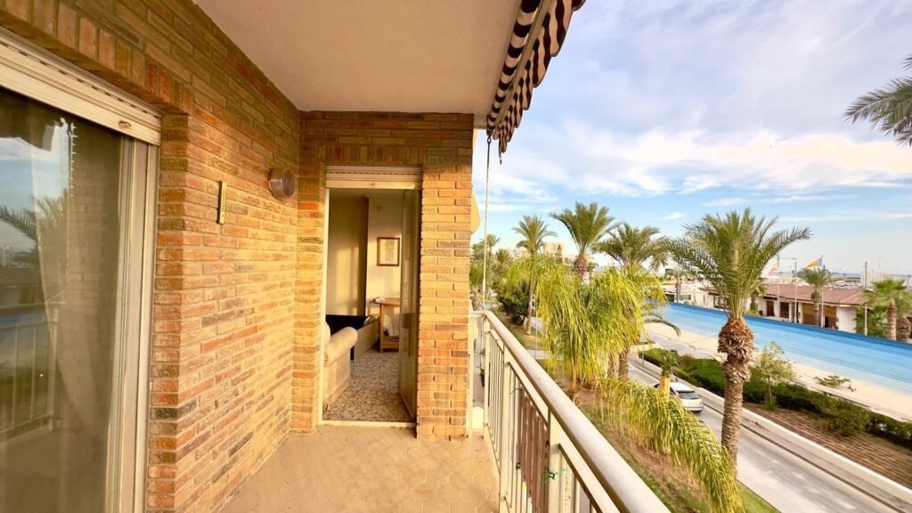 Mājoklis remontam pēc savām vēlmēm – Torrevieja