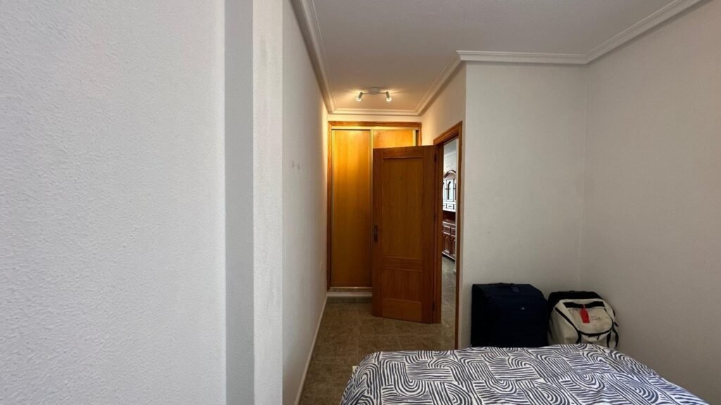 Kalustettu kaksio Torreviejan keskustassa