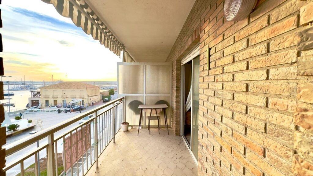 Mājoklis remontam pēc savām vēlmēm – Torrevieja