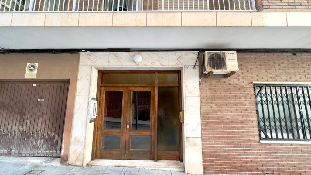 Mājoklis remontam pēc savām vēlmēm – Torrevieja