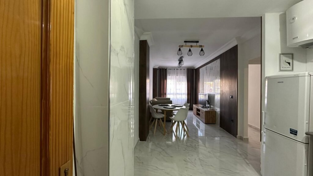 Asunto Espanjasta, Avanec Homes