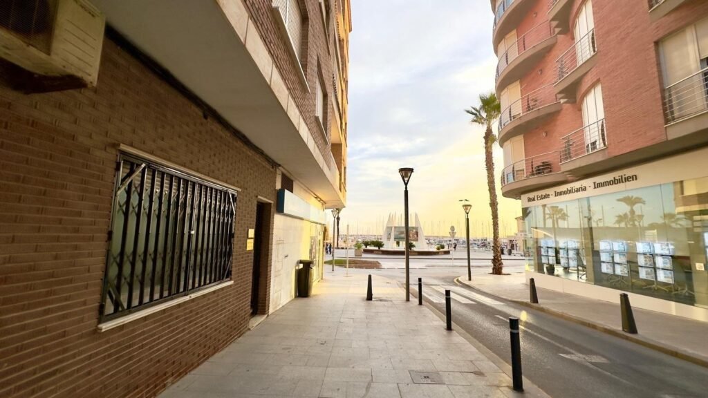 Mājoklis remontam pēc savām vēlmēm – Torrevieja