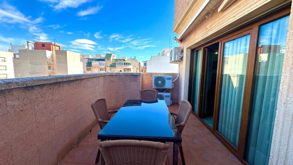 Ylimmän kerroksen koti – Torrevieja