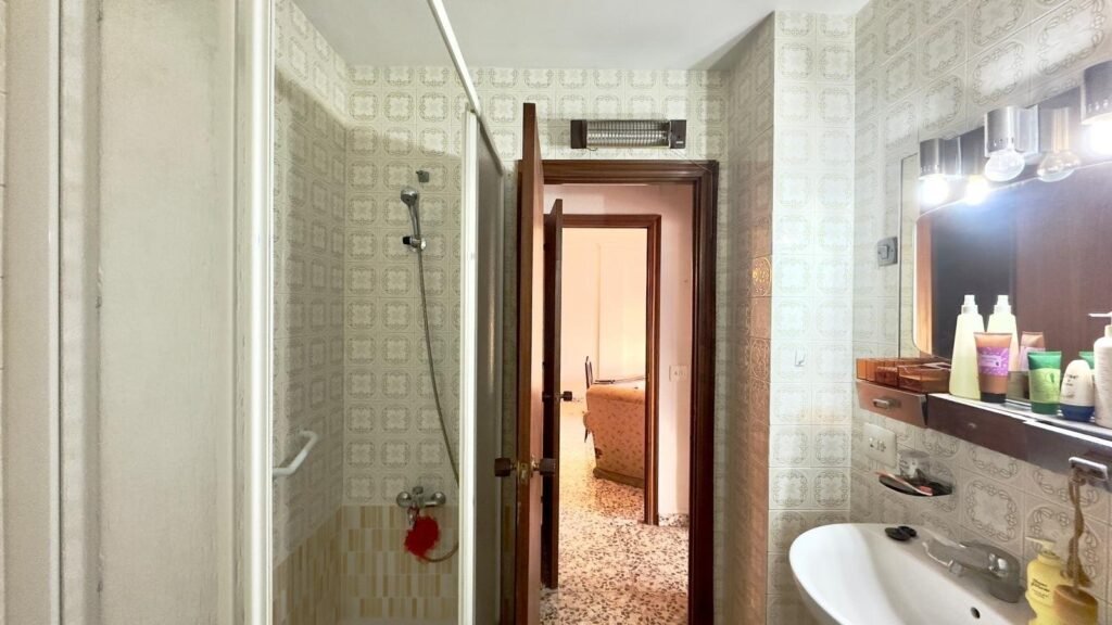 Mājoklis remontam pēc savām vēlmēm – Torrevieja