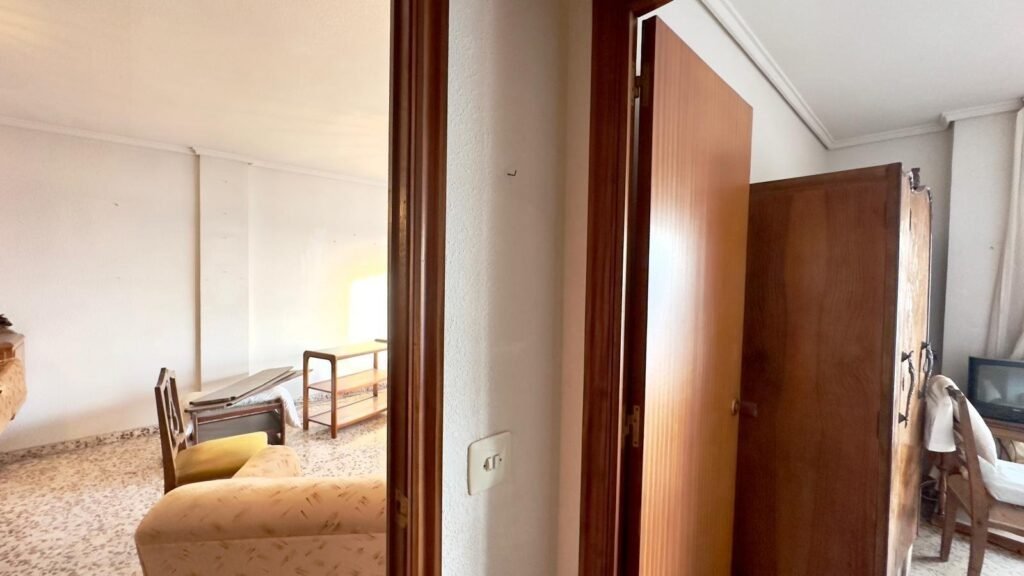 Mājoklis remontam pēc savām vēlmēm – Torrevieja