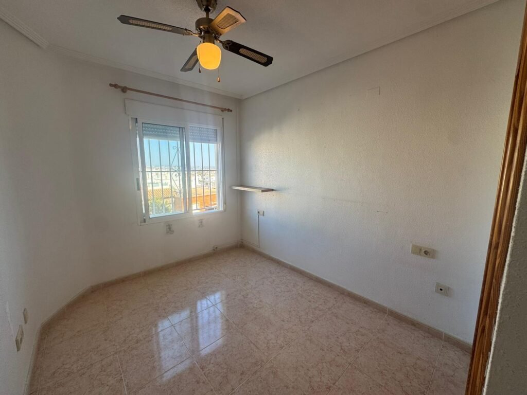 Apartamento con vistas frontales al mar en La Mata — a solo 250 m de la playa