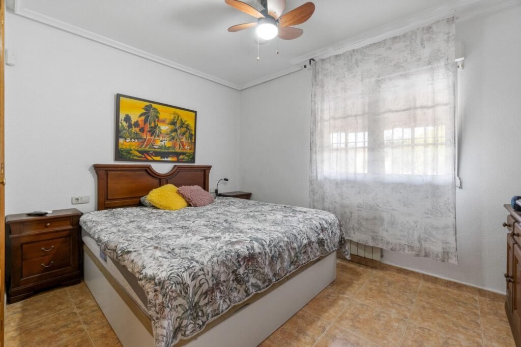 Chalet independiente con piscina en Los Balcones