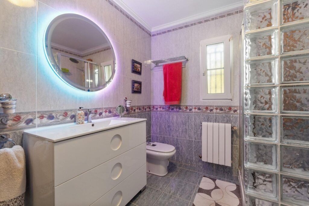Chalet independiente con piscina en Los Balcones