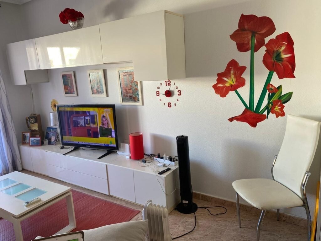 Kohde alueella Estacion de autobuses, Torrevieja