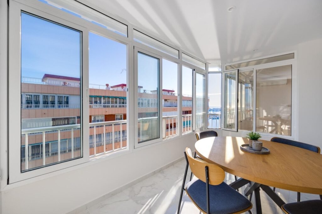 Lägenhet - Torrevieja - 239900 EUR