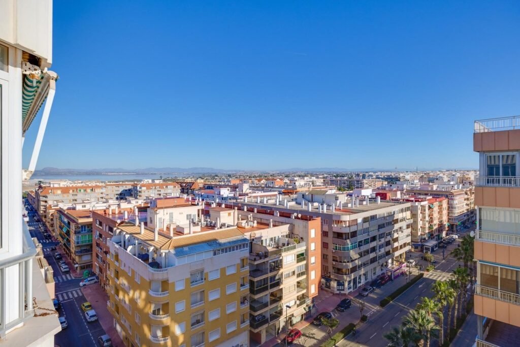 Lägenhet - Torrevieja - 239900 EUR