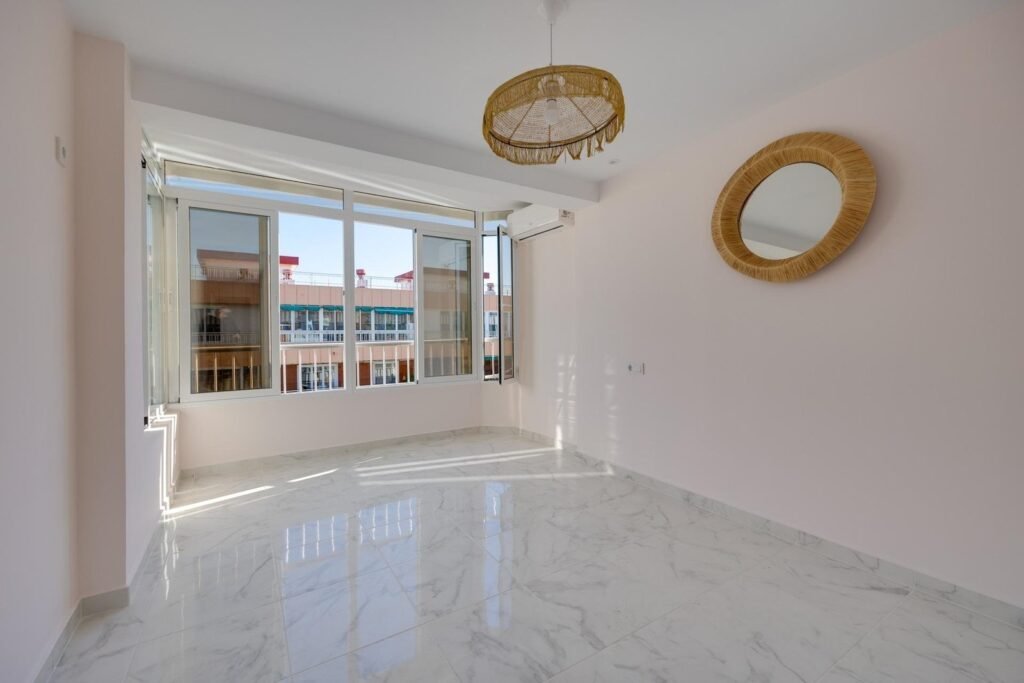 Lägenhet - Torrevieja - 239900 EUR