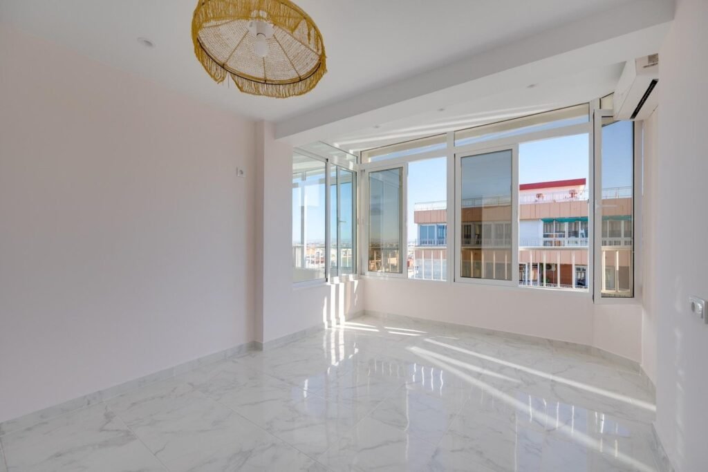 Lägenhet - Torrevieja - 239900 EUR