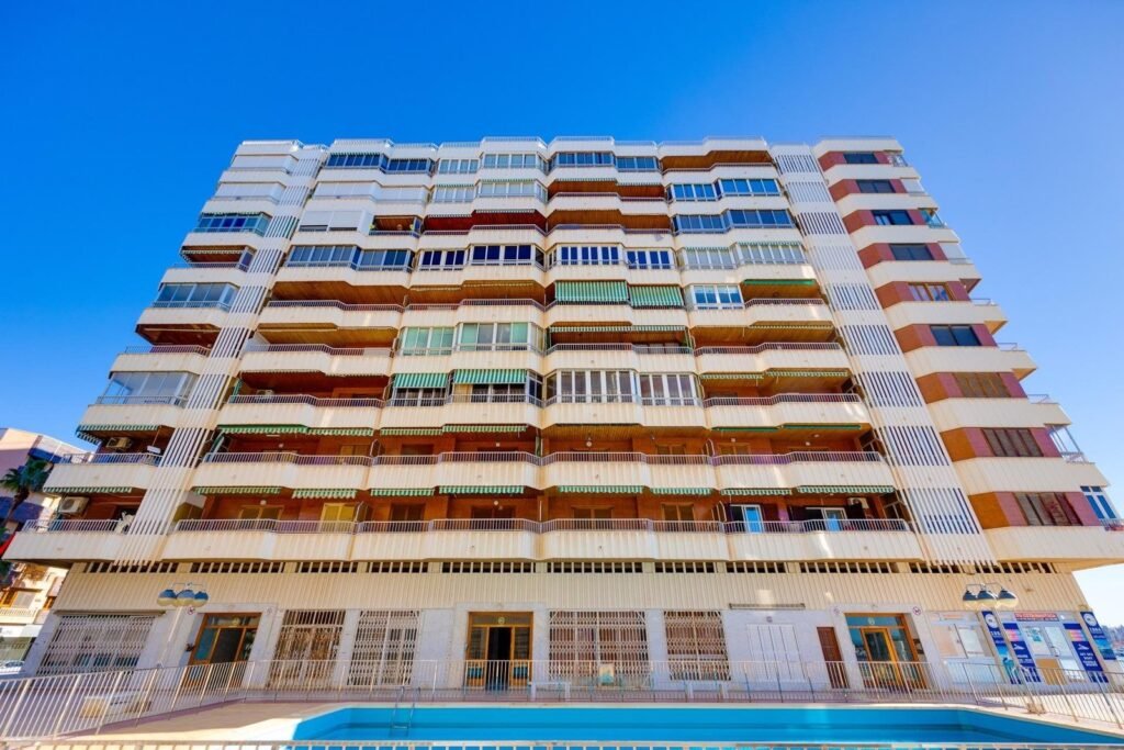 Lägenhet - Torrevieja - 239900 EUR