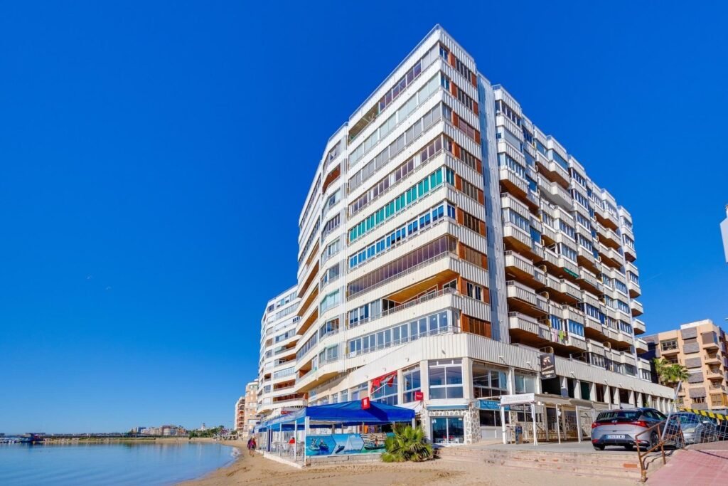 Lägenhet - Torrevieja - 239900 EUR