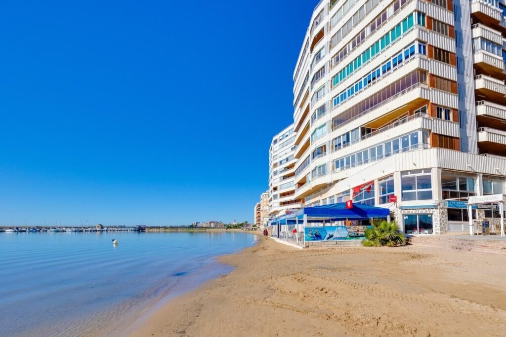 Lägenhet - Torrevieja - 239900 EUR