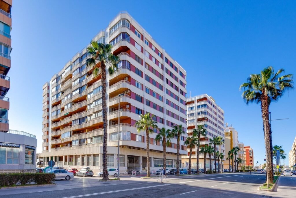 Lägenhet - Torrevieja - 239900 EUR