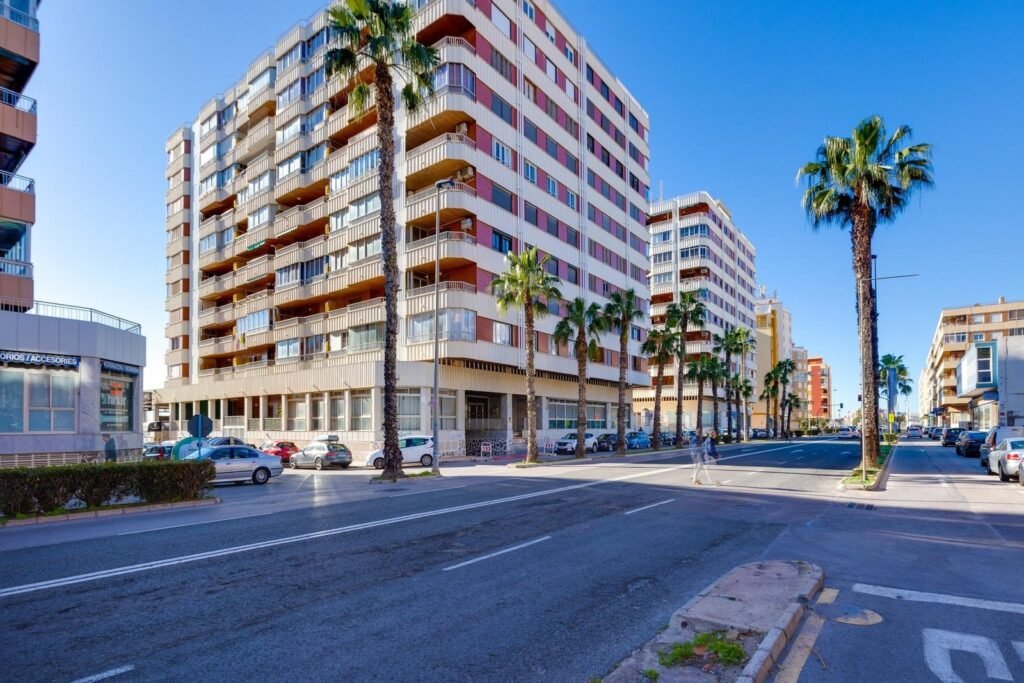 Lägenhet - Torrevieja - 239900 EUR