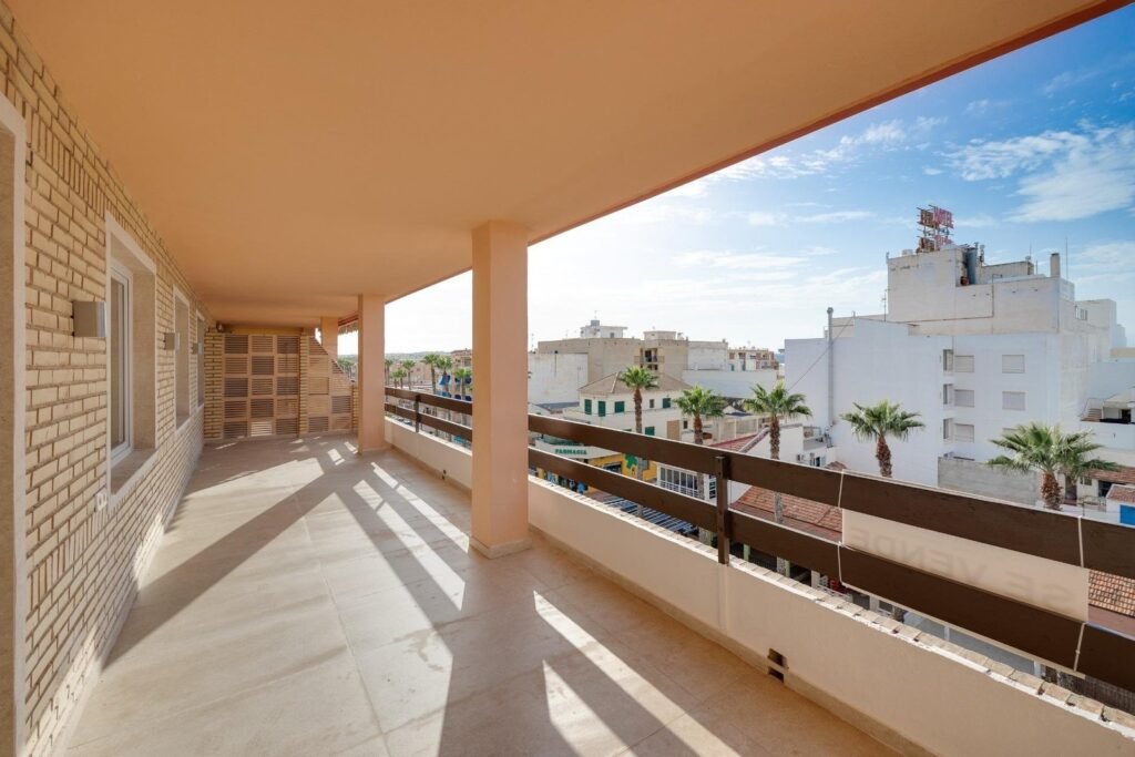 Apartment - Torrevieja - 225000 EUR