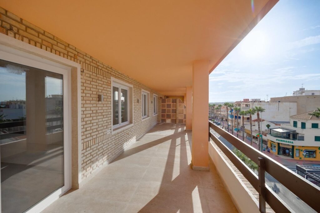 Apartment - Torrevieja - 225000 EUR
