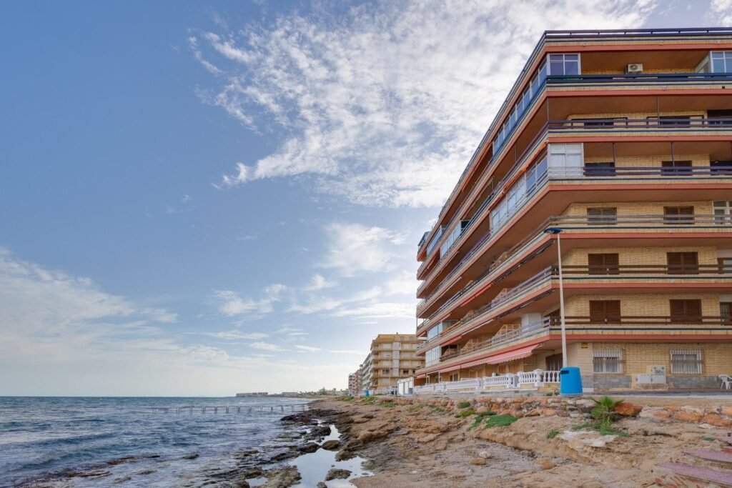 Apartment - Torrevieja - 225000 EUR