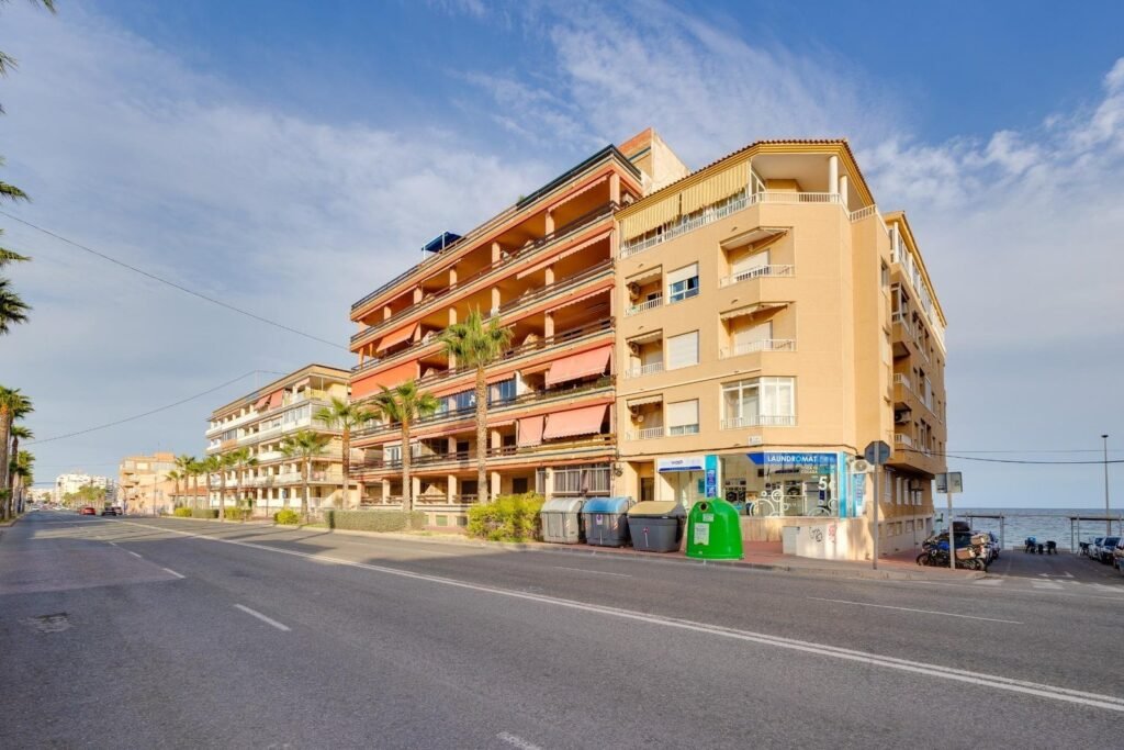 Apartment - Torrevieja - 225000 EUR