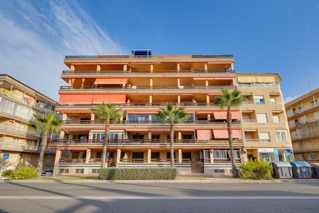 Apartment - Torrevieja - 225000 EUR