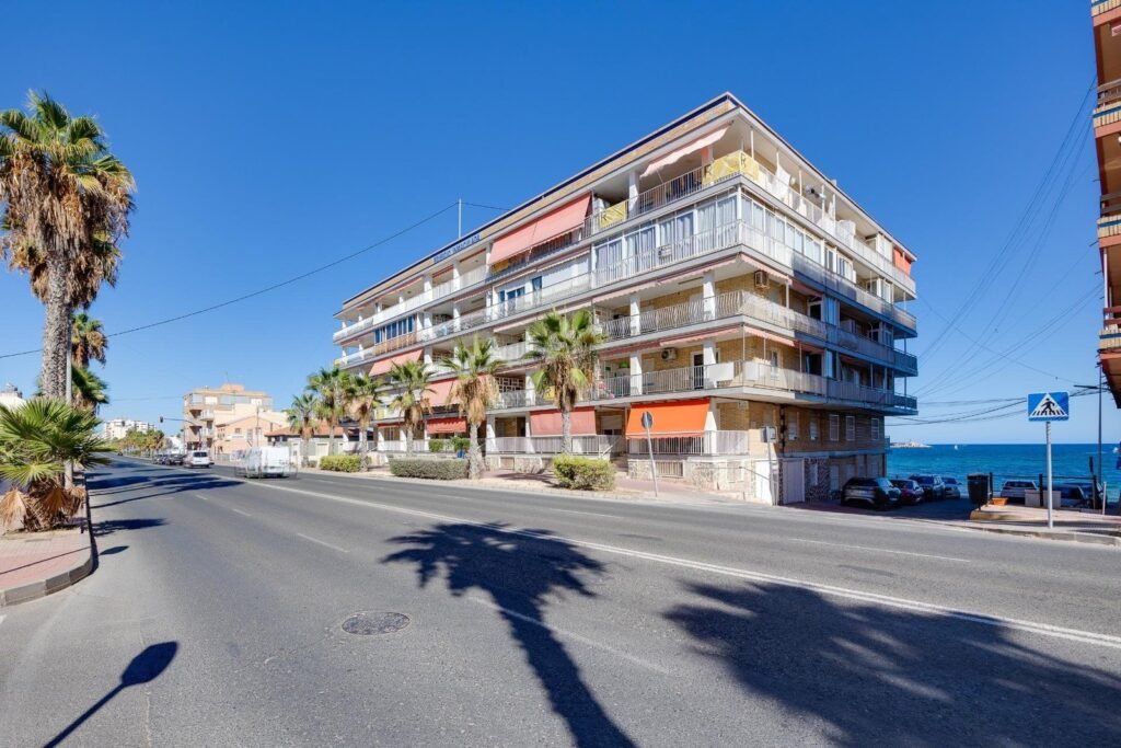 Apartment - Torrevieja - 225000 EUR