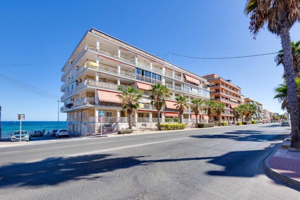 Apartment - Torrevieja - 225000 EUR