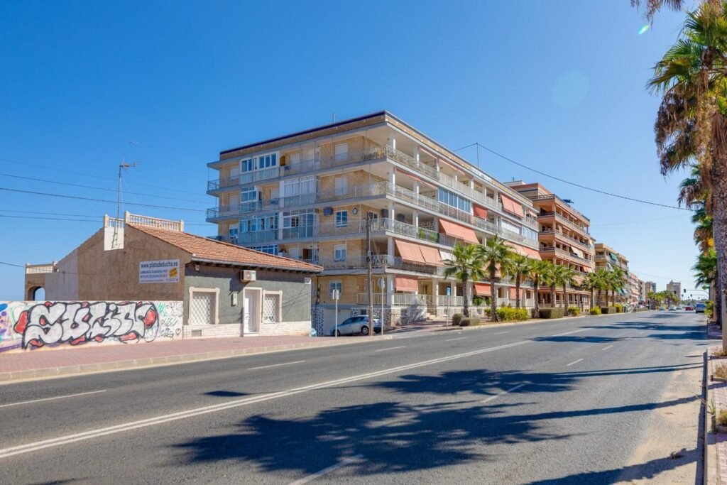 Apartment - Torrevieja - 225000 EUR