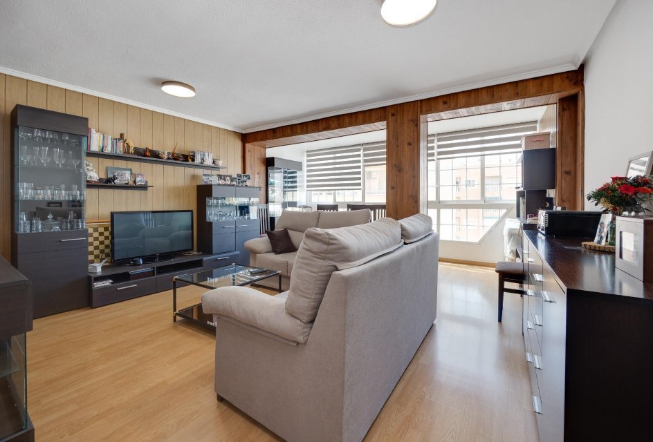 Apartment – Torrevieja – 195000€ – 195000 EUR