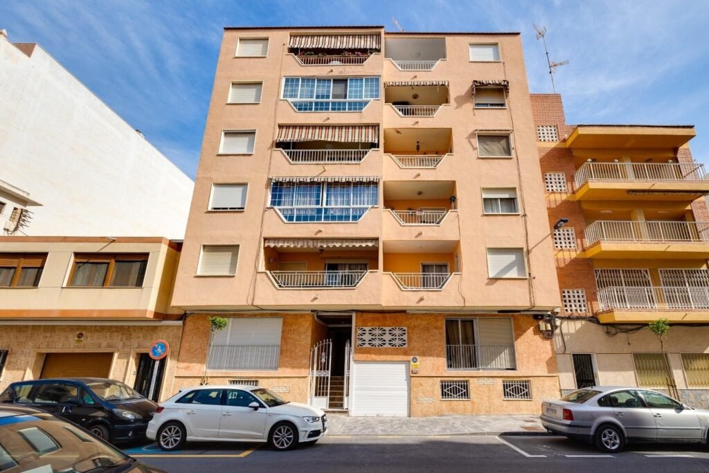 Apartment – Torrevieja – 195000 EUR