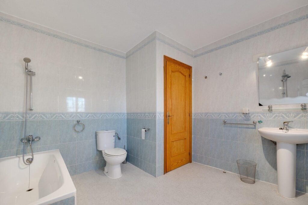 Townhouse – Torrevieja – 244990 EUR