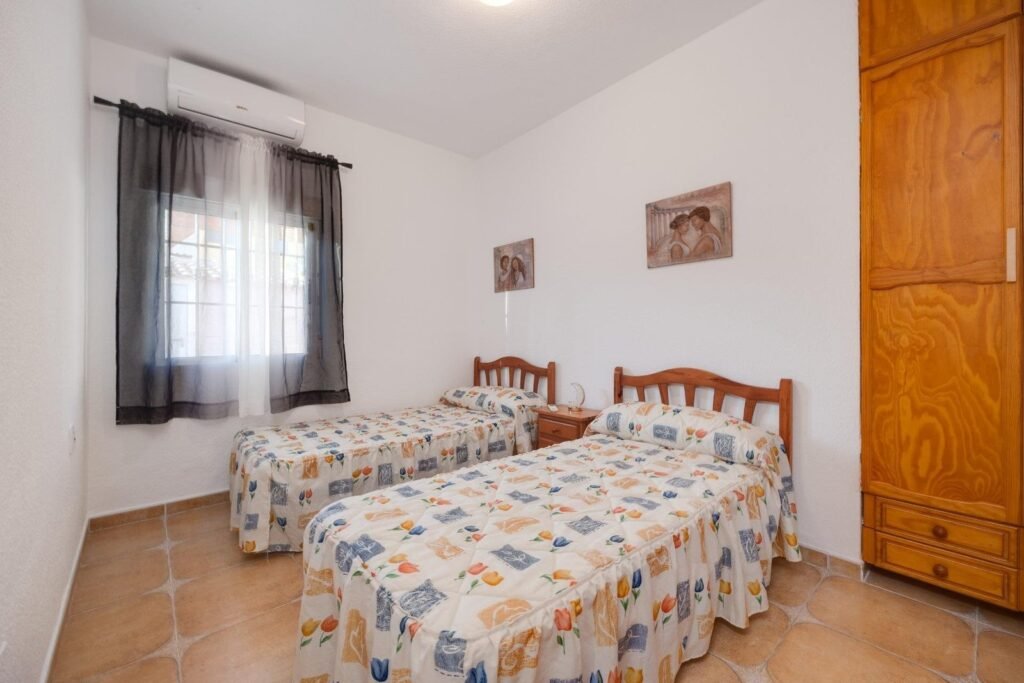 Townhouse – Torrevieja – 244990 EUR