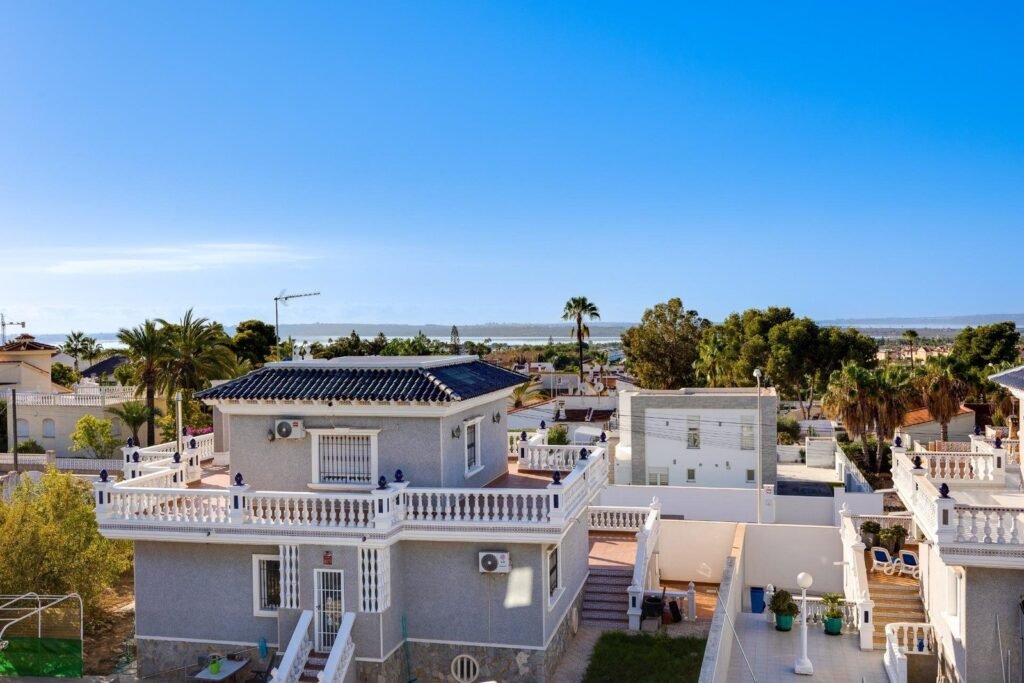 Villa – Ciudad Quesada – 549000 EUR
