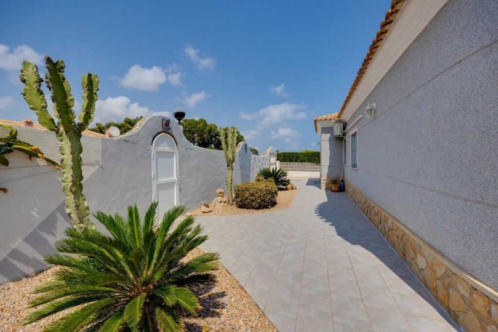 Villa – Orihuela Costa – 645000 EUR