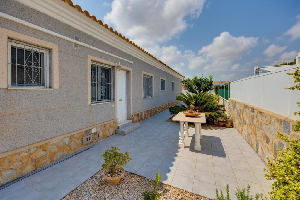 Villa – Orihuela Costa – 645000 EUR