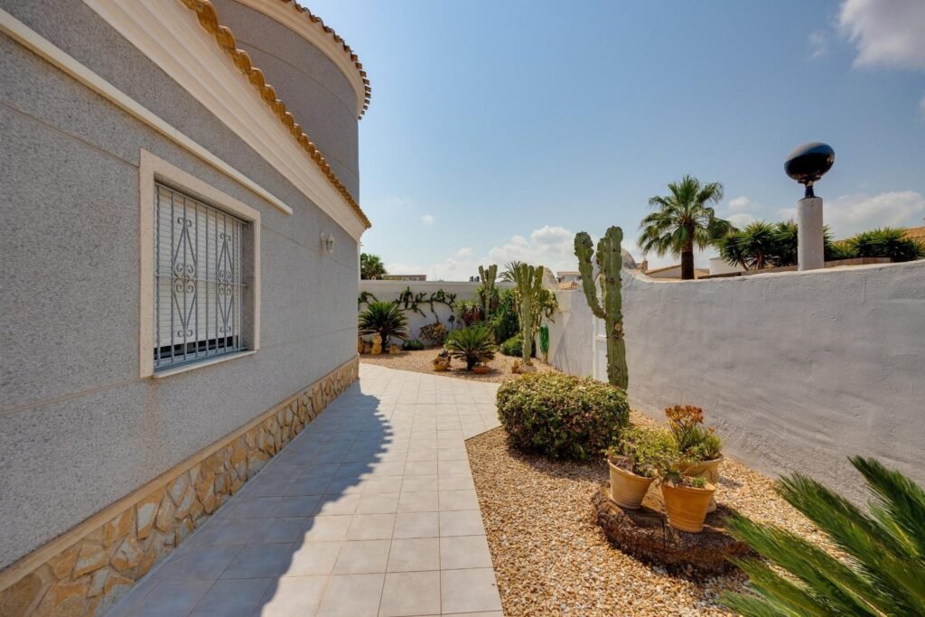 Villa – Orihuela Costa – 645000 EUR