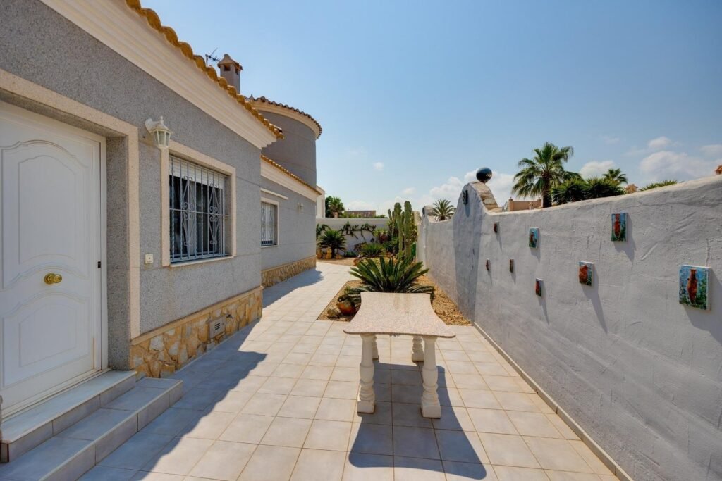 Villa – Orihuela Costa – 645000 EUR