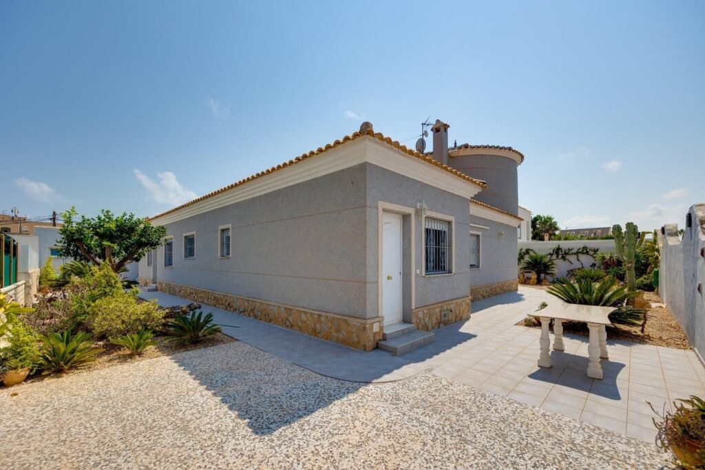 Villa – Orihuela Costa – 645000 EUR