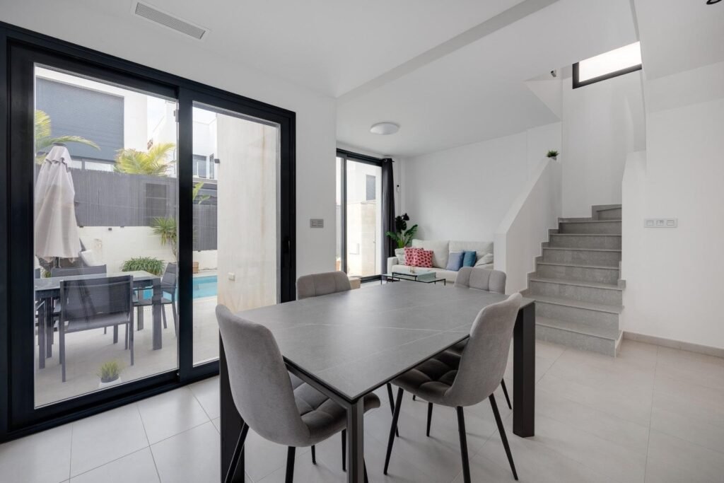 Villa - Orihuela Costa - 359900 EUR