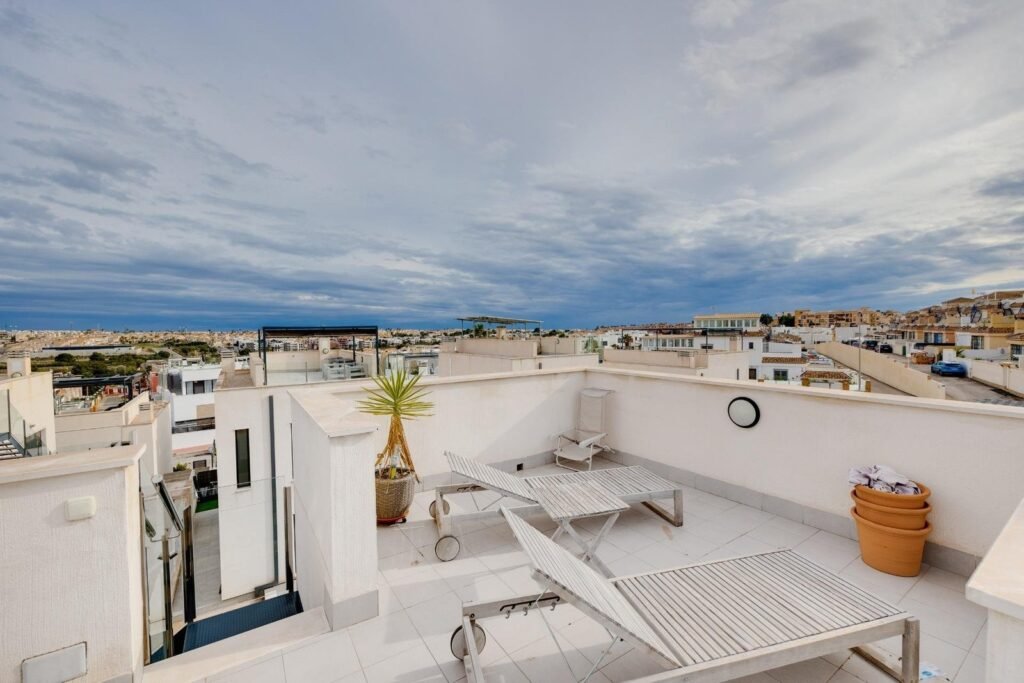 Villa - Orihuela Costa - 359900 EUR