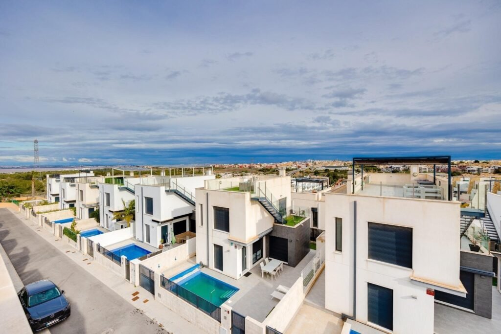 Villa - Orihuela Costa - 359900 EUR