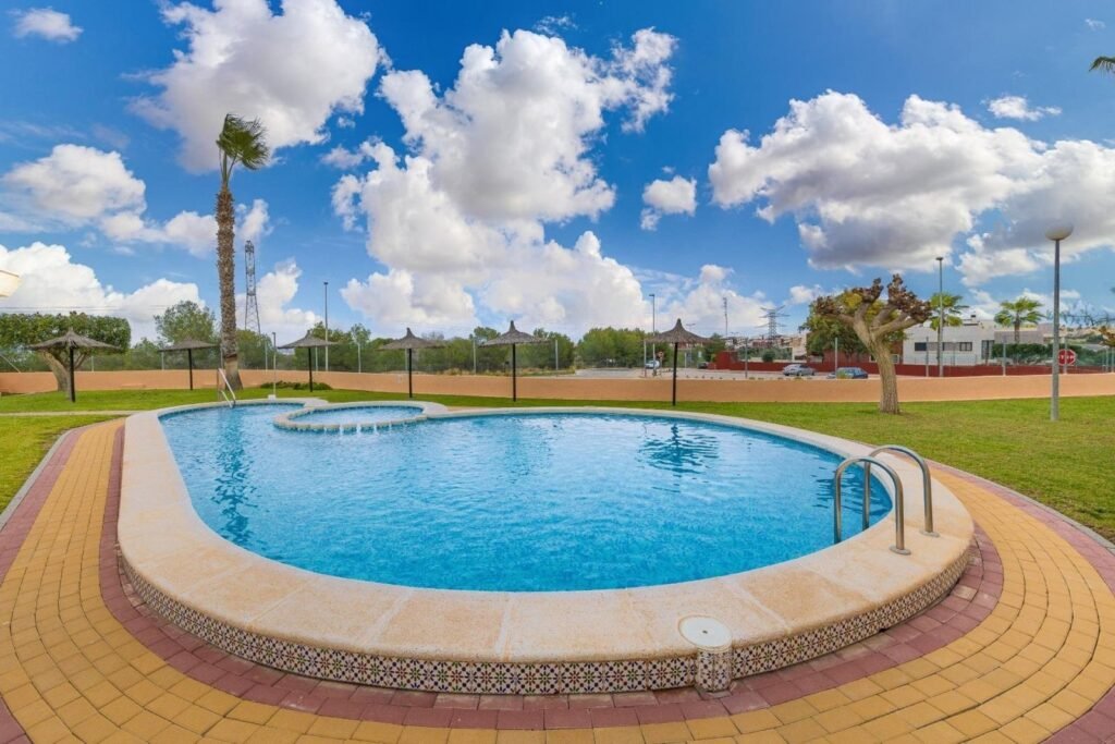 Villa - Orihuela Costa - 359900 EUR