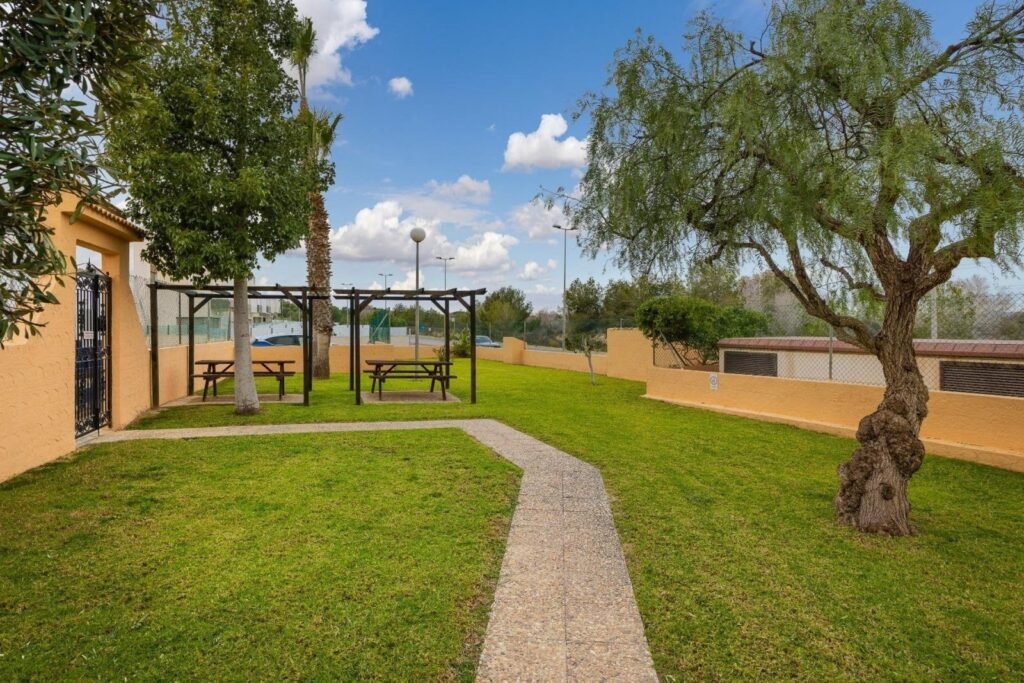 Villa - Orihuela Costa - 359900 EUR