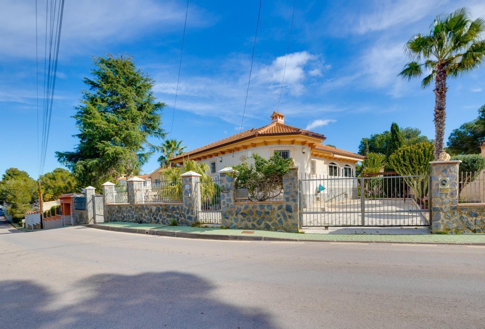 Villa - Pilar De La Horadada - 399000 EUR