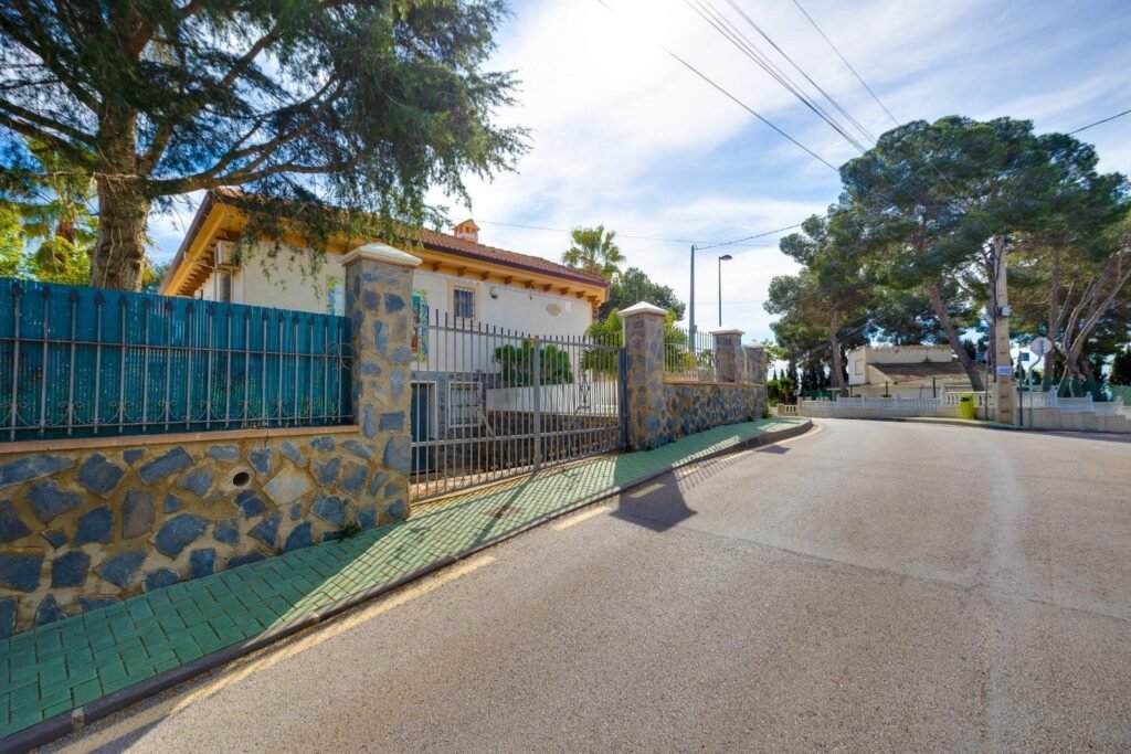 Villa - Pilar De La Horadada - 399000 EUR